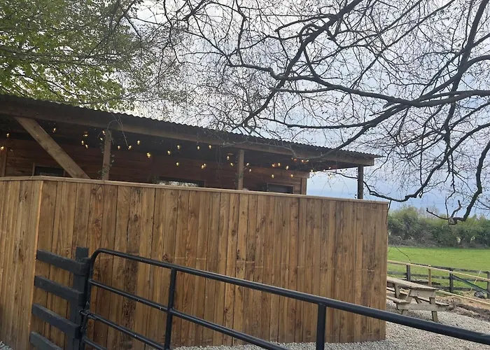 Rustic Charm Tatil Evi Naas